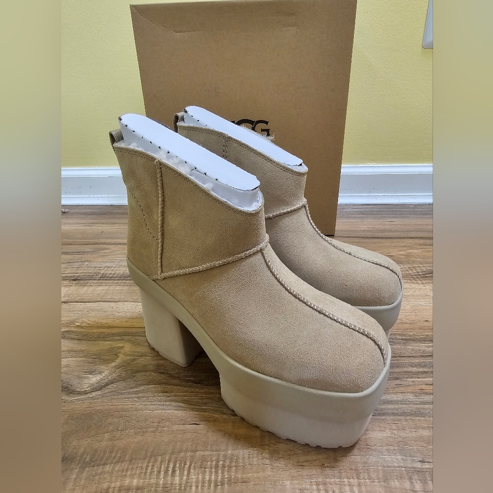 UGG New Heights Platform Mini - Picture 1 of 15